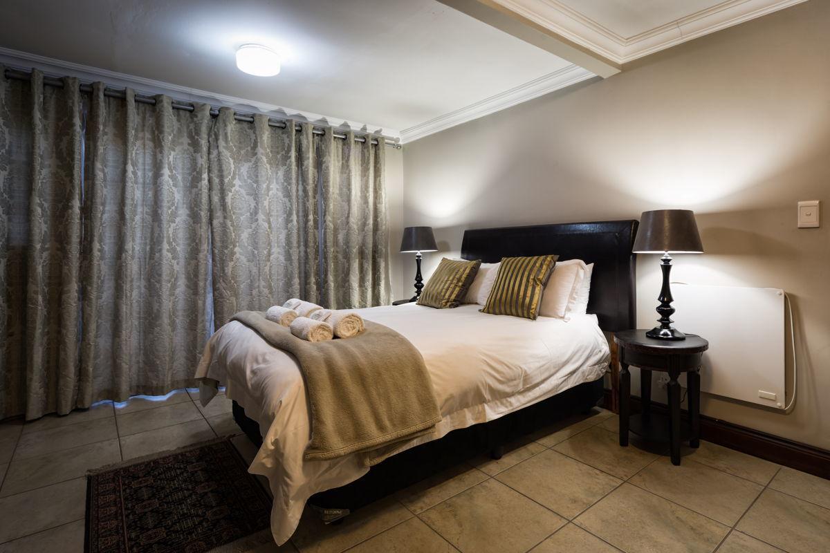 12 On Brecher Pretoria Quarto foto